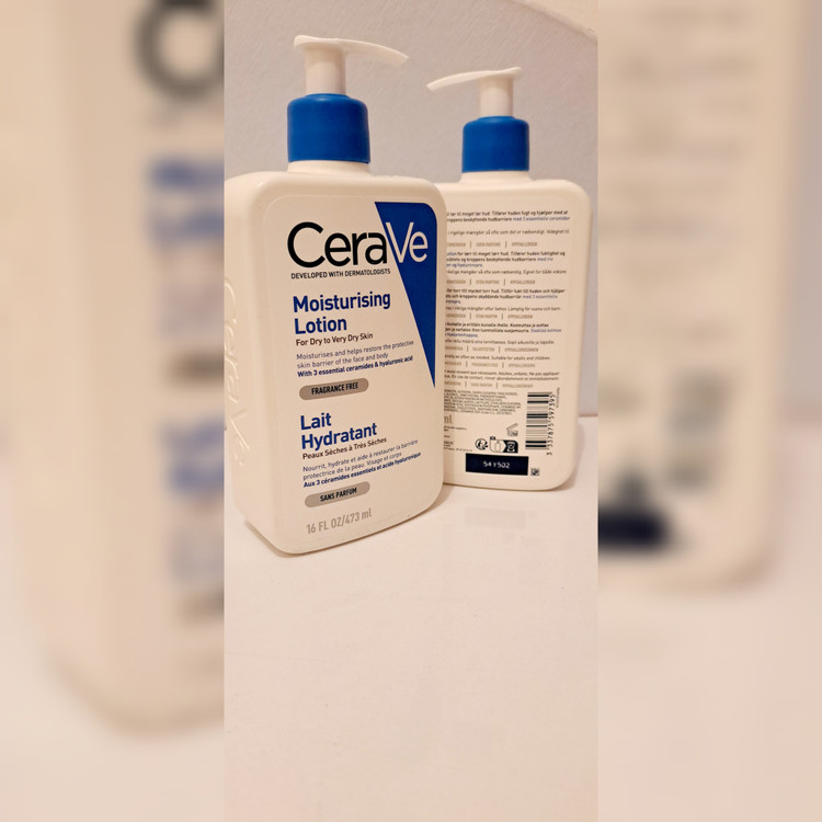 خریدآبرسان سراویhydrating cleanser