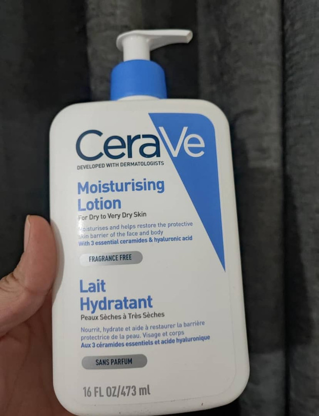 خریدآبرسان سراویhydrating cleanser