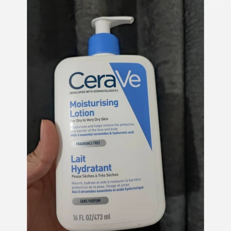 ژل شستشو و ابرسان سراوی hydratingcleanser