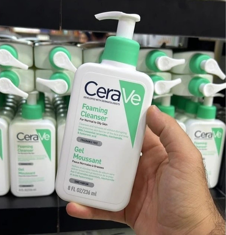 فوم شستشوی صورت سراوی مدل Foming cleanserمناسب پوست نرمال تا چرب ۲۳۶ میل